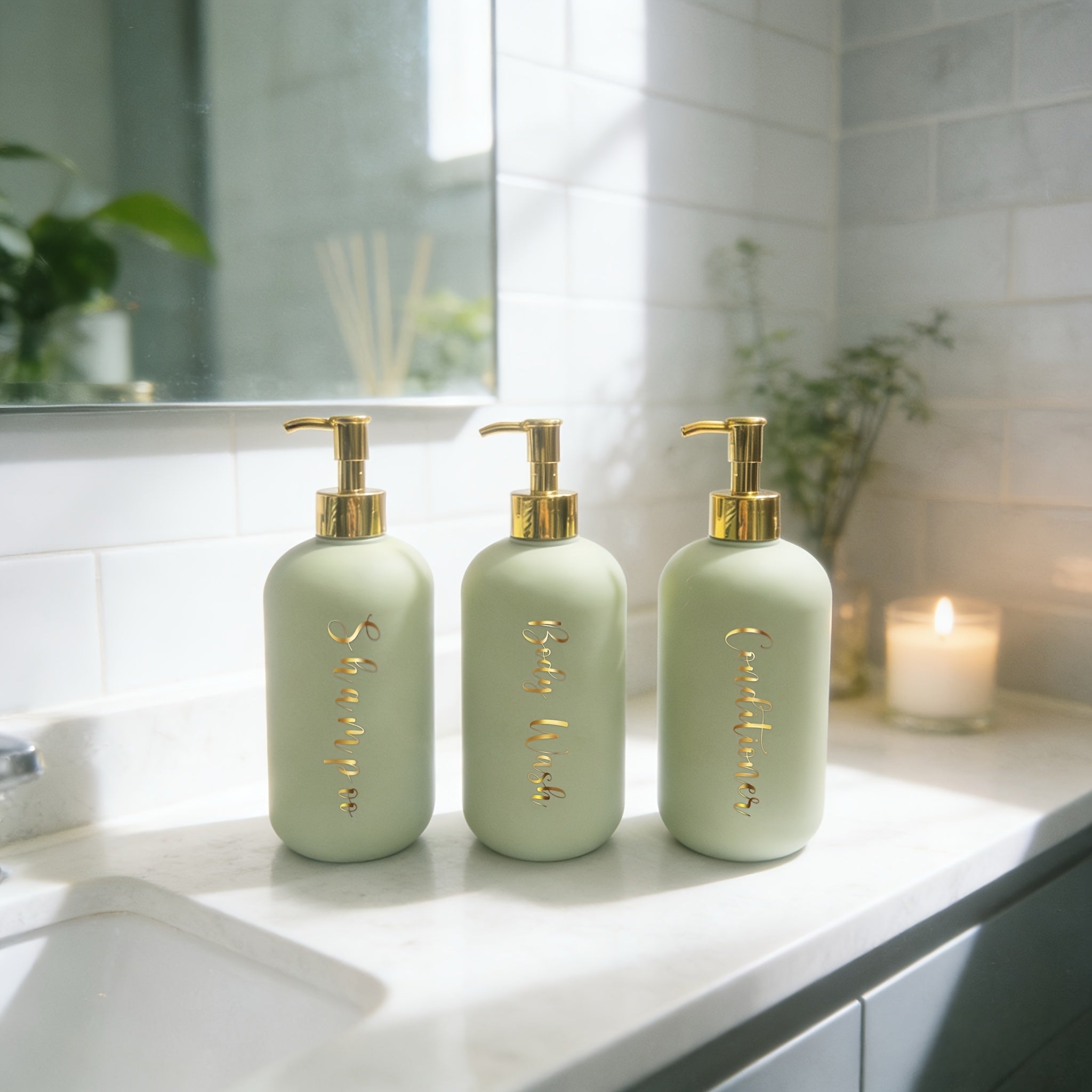3pcs - a Set of Shampoo, Body Wash And Hair Conditioner in Separate Bottles, Press-And-Dispense Type Lotion Bottles, Luxurious Golden Elements